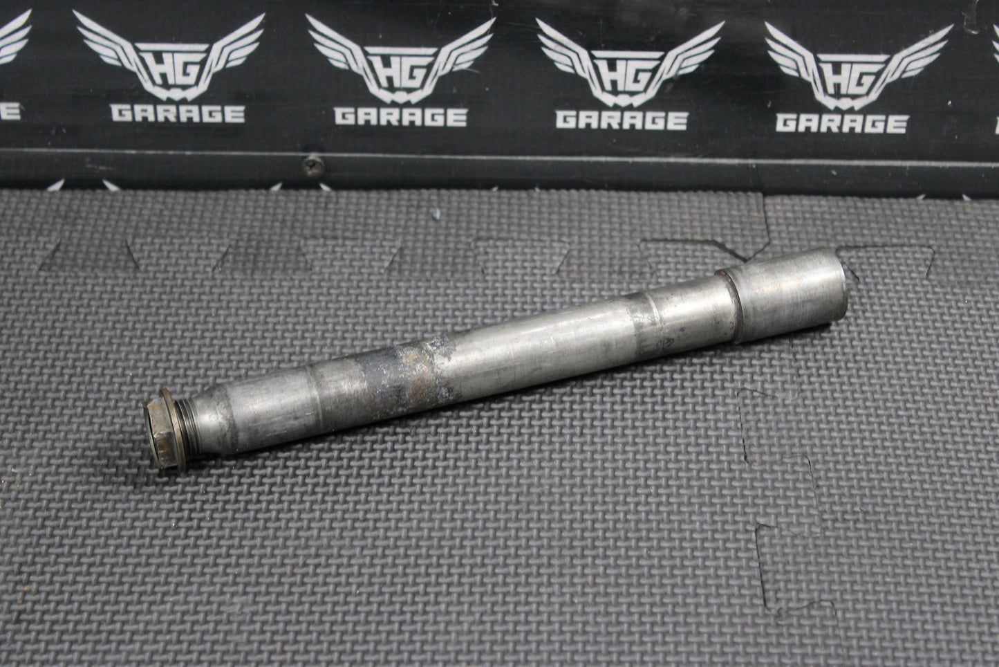 2013 SUZUKI RMZ250 OEM FRONT WHEEL RIM AXLE PIVOT BOLT 54711 - 35G00 - hggarage