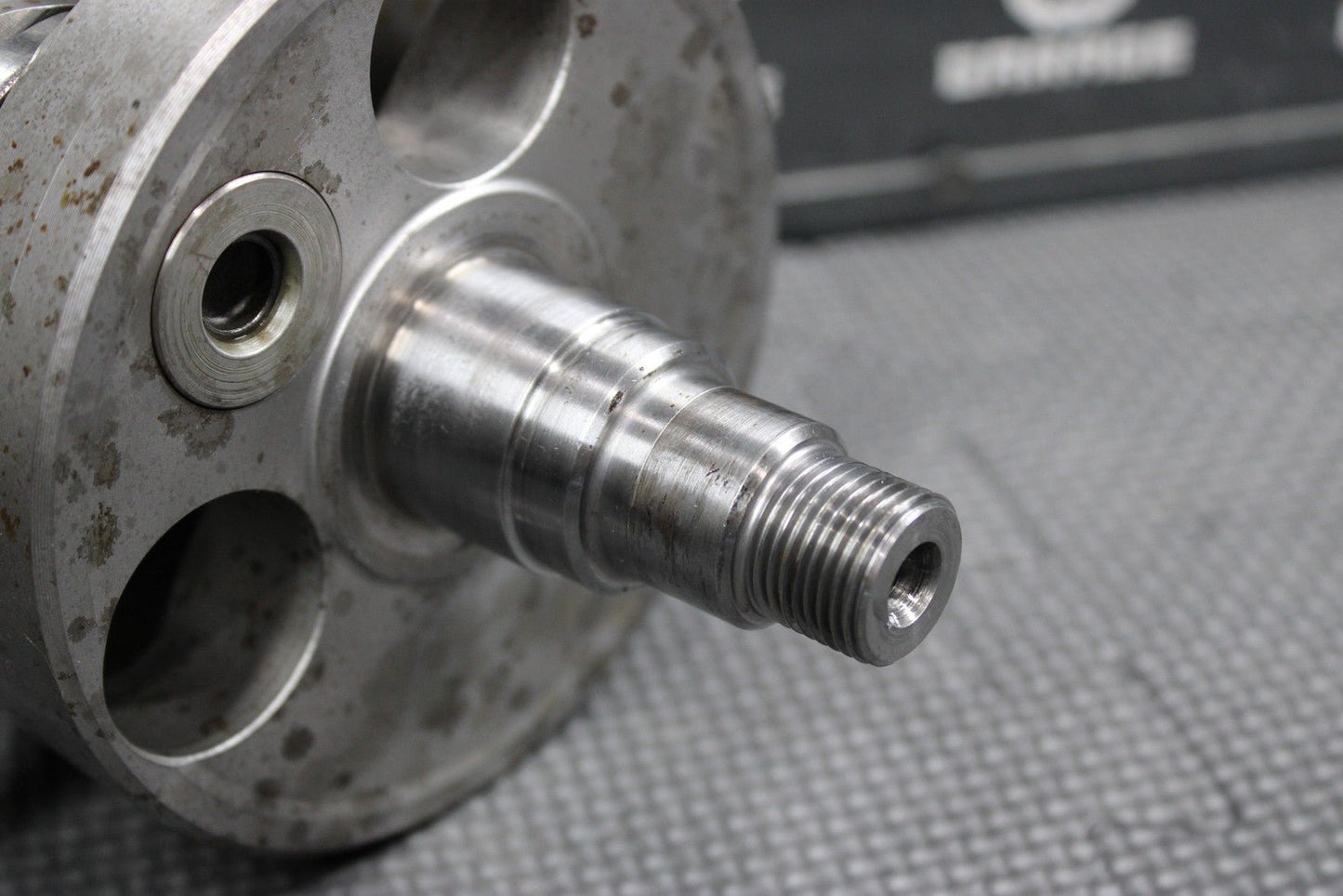 2000 KTM 250 EXC OEM ENGINE MOTOR CRANKSHAFT CRANK SHAFT 54630218100 GOOD! - hggarage