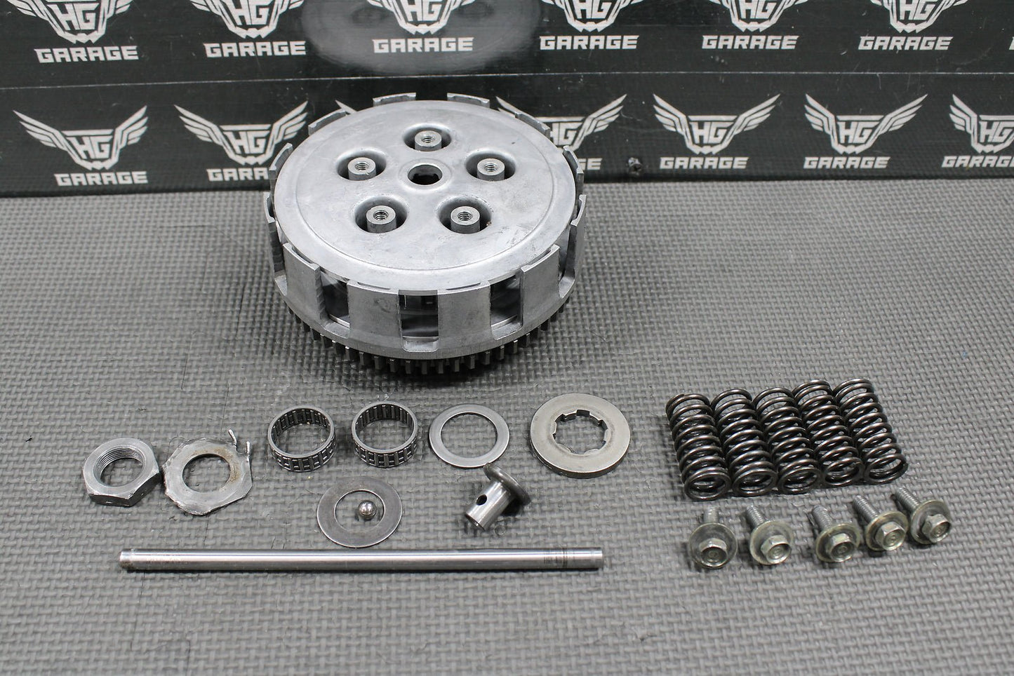 1985 HONDA CR125R OEM COMPLETE CLUTCH W BASKET HUB PRESSURE PLATE 22100 - KA3 - 760 - hggarage