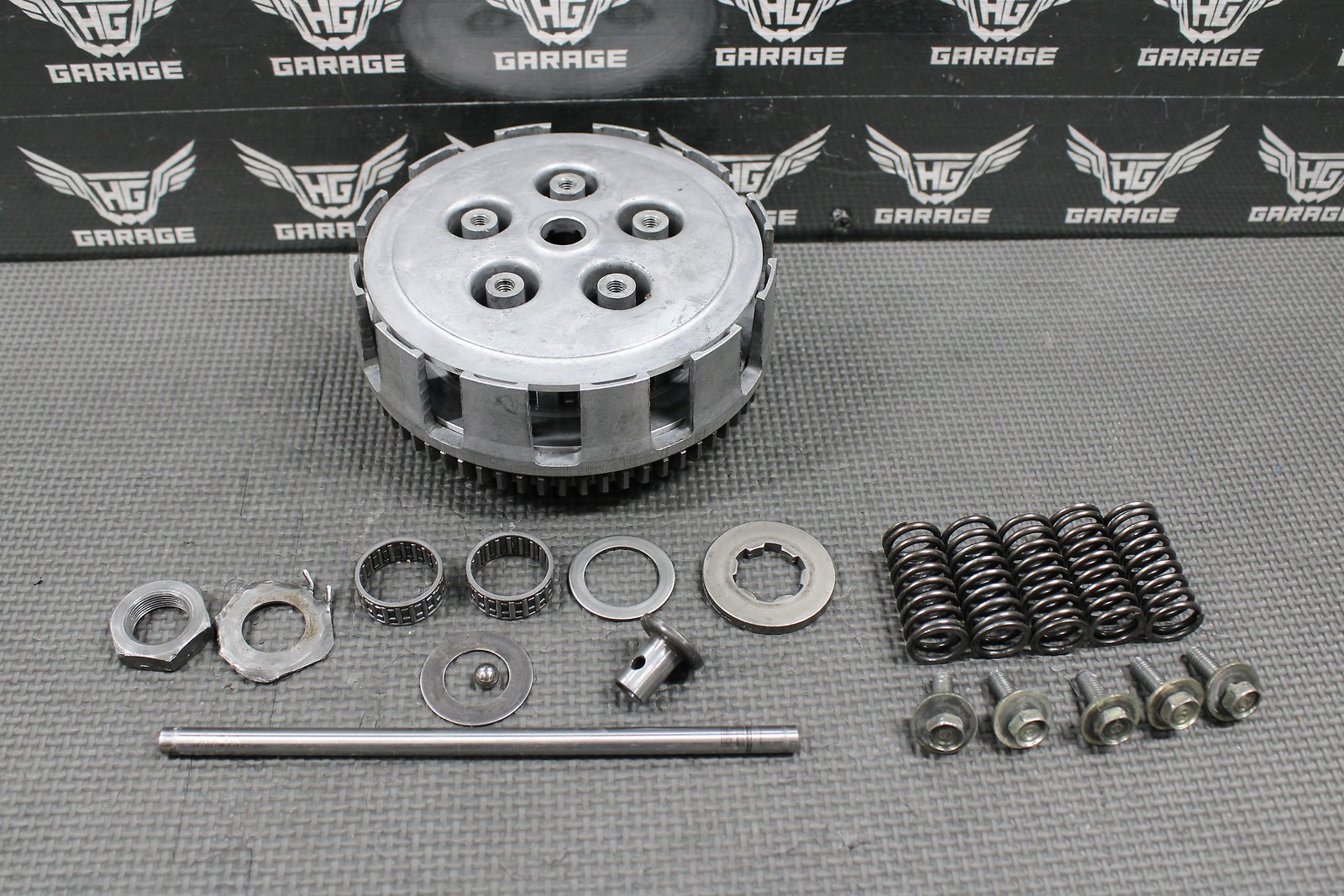 1985 HONDA CR125R OEM COMPLETE CLUTCH W BASKET HUB PRESSURE PLATE 22100 - KA3 - 760 - hggarage