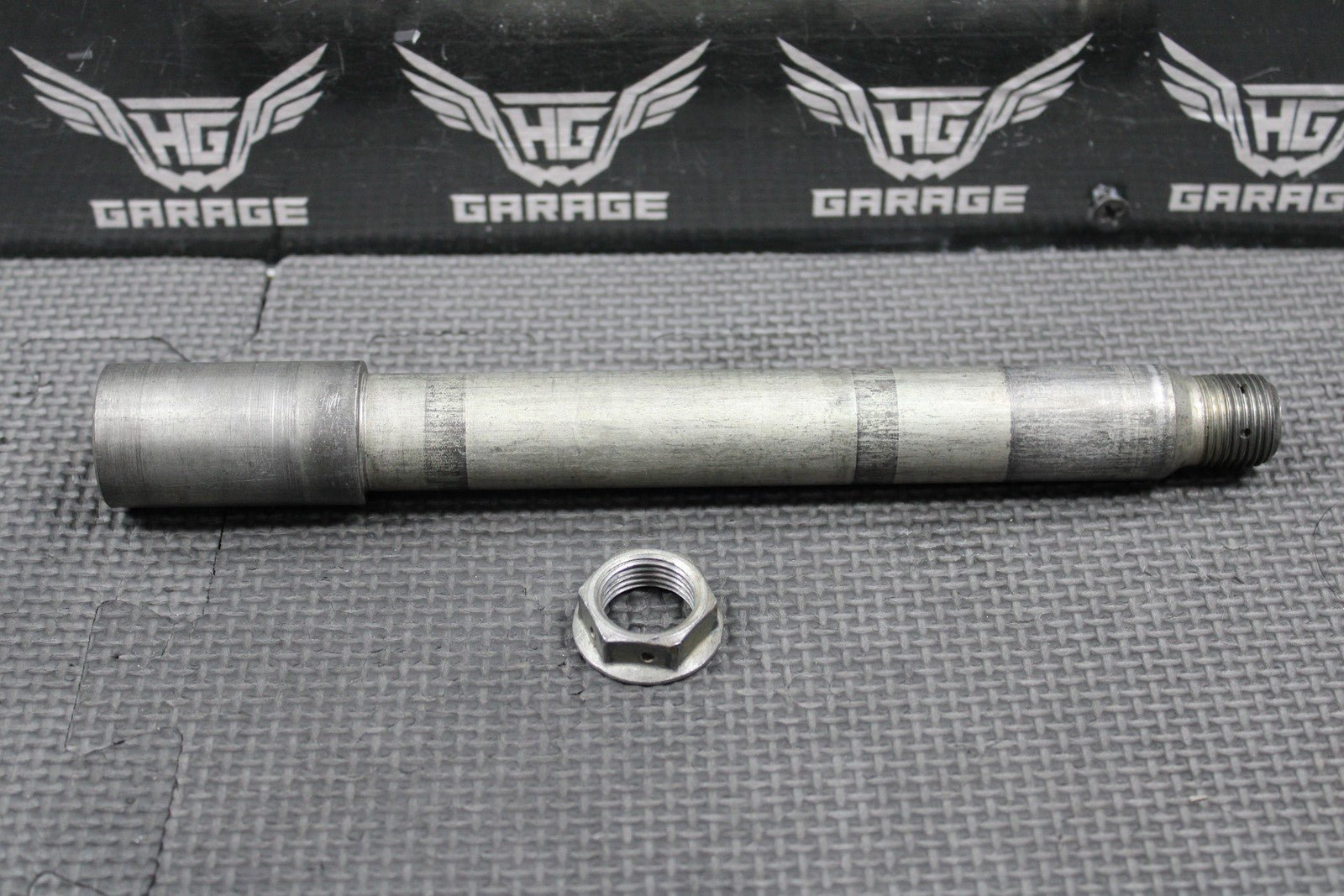 2020 YAMAHA YZ250FX OEM FRONT WHEEL RIM AXLE PIVOT BOLT NUT 1SL - 25181 - 00 - 00 - hggarage