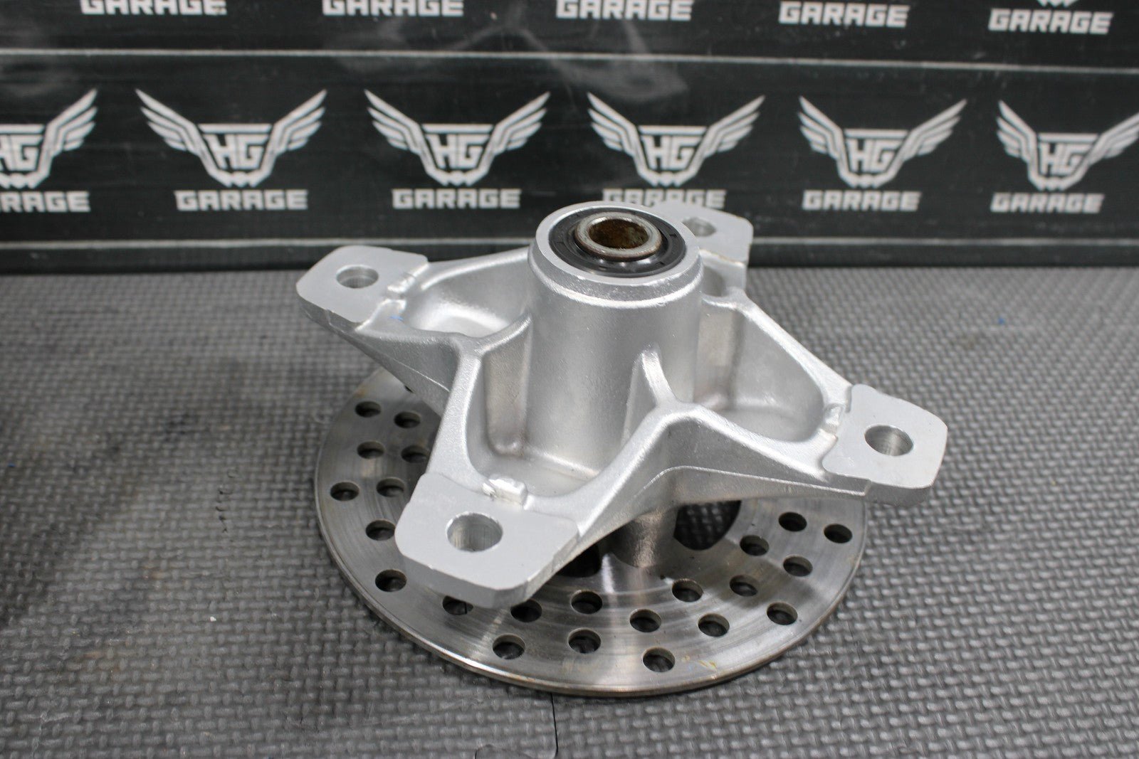 1991 YAMAHA BANSHEE 350 OEM FRONT WHEEL LEFT RIGHT RIM HUB HUBS - hggarage