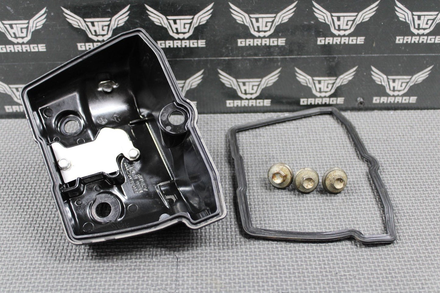 2010 06 - 13 KTM 250 XCF - W OEM ENGINE MOTOR CYLINDER HEAD VALVE COVER 77036052100 - hggarage