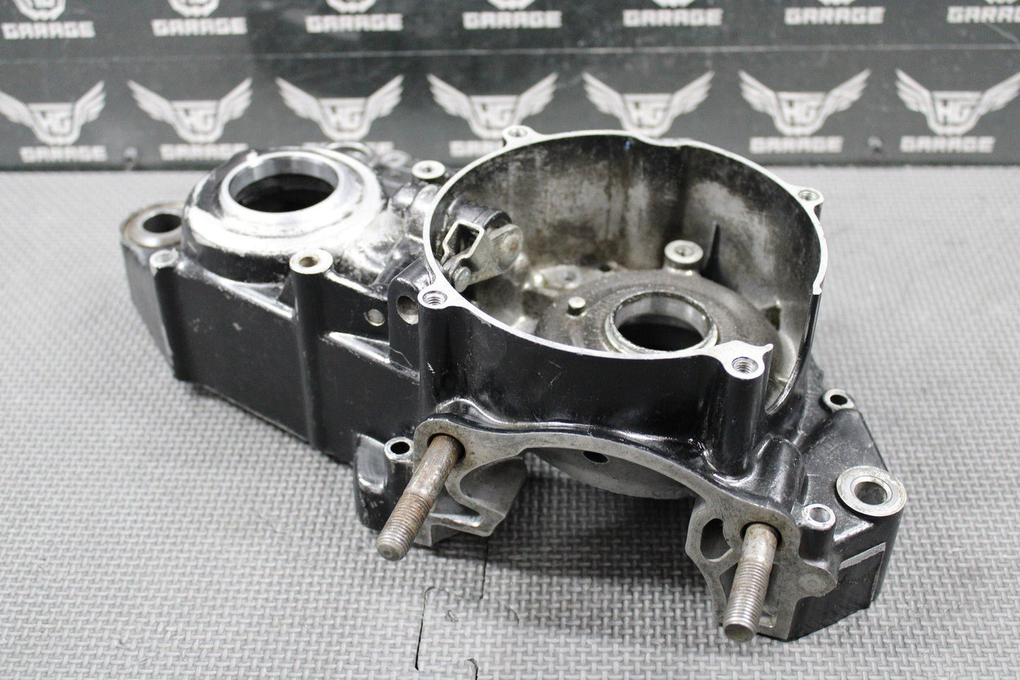 1988 HONDA CR250R OEM LEFT ENGINE MOTOR CRANKCASE CRANK CASE 112A0 - KS7 - 831 NICE! - hggarage