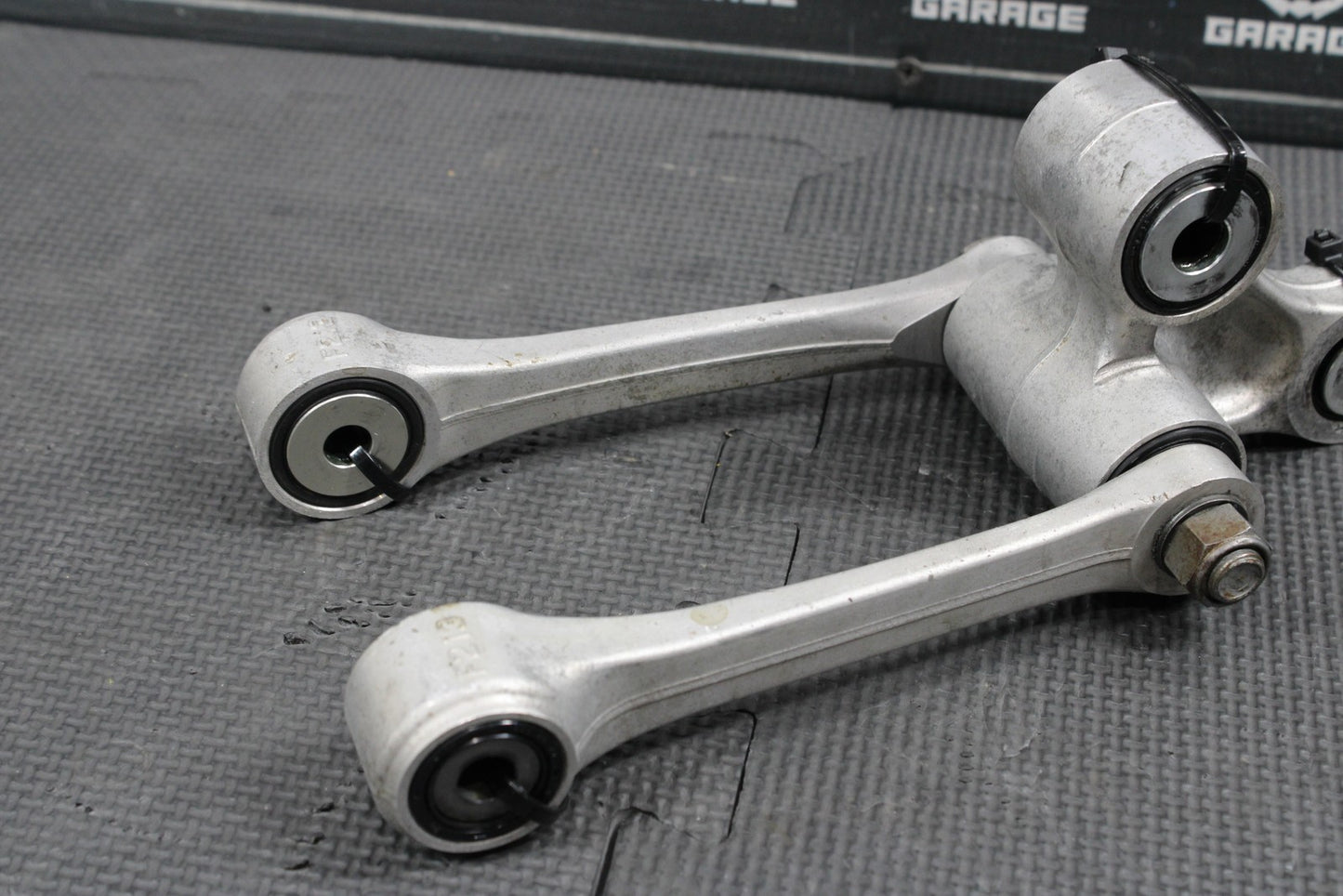 2023 HONDA CRF250R OEM REAR SHOCK LINKAGE LINKS RELAY ARM SWINGARM GOOD! - hggarage