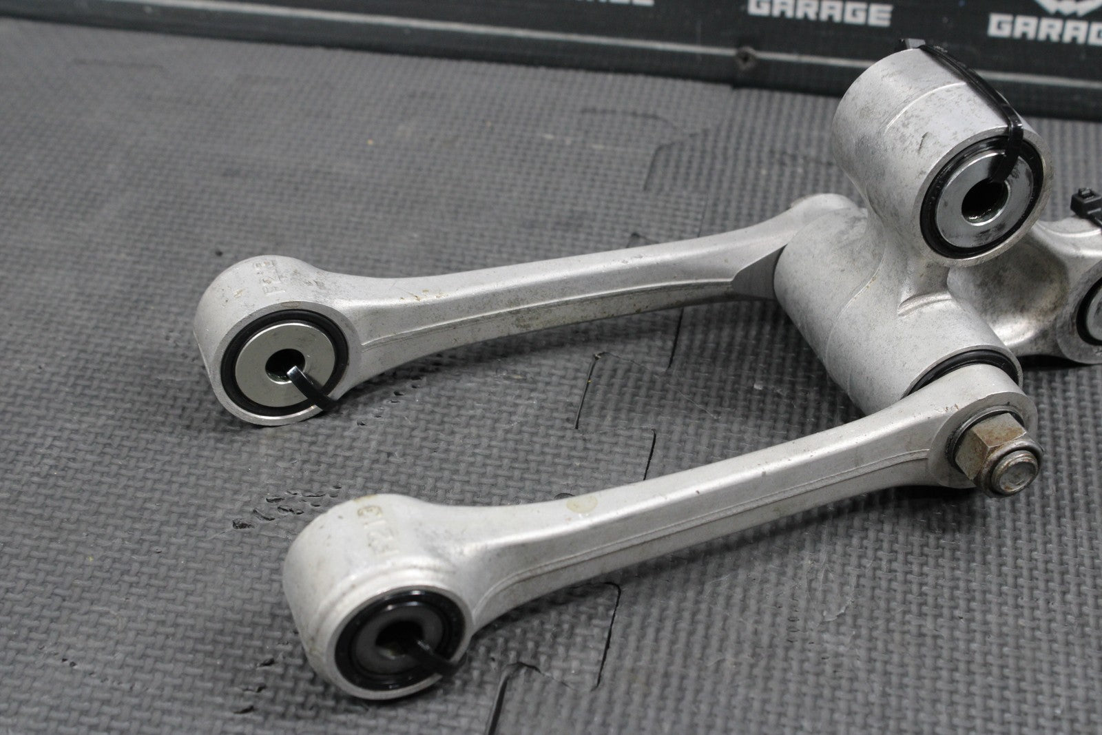 2023 HONDA CRF250R OEM REAR SHOCK LINKAGE LINKS RELAY ARM SWINGARM GOOD! - hggarage