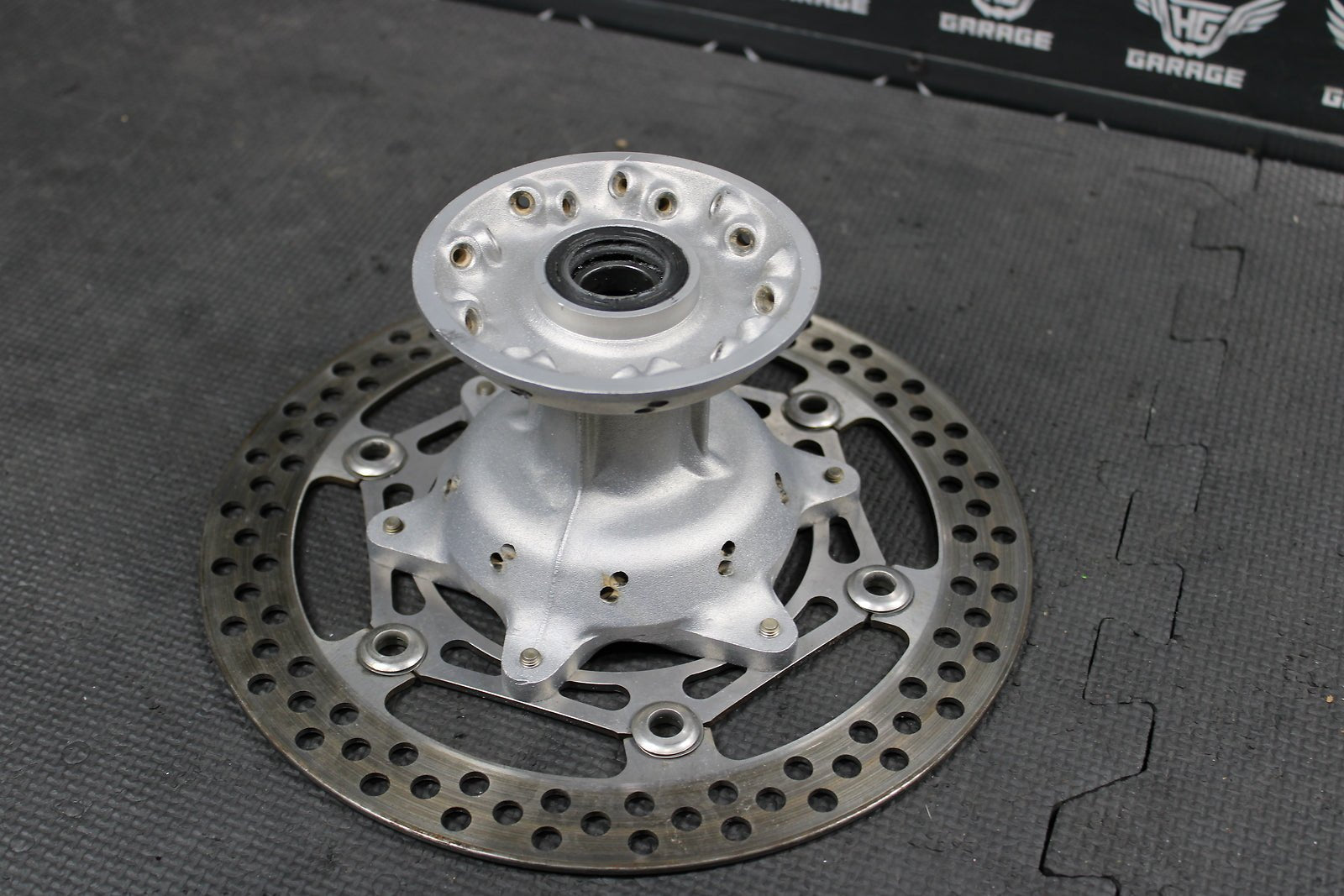 2001 YAMAHA YZ426F OEM FRONT WHEEL RIM HUB ROTOR 4SS - 25111 - 01 - 00 - hggarage