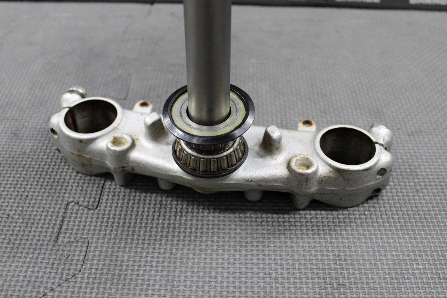 1999 HONDA XR200R 90 - 02 OEM FRONT FORKS LOWER UPPER TRIPLE TREE STEM BAR CLAMP - hggarage