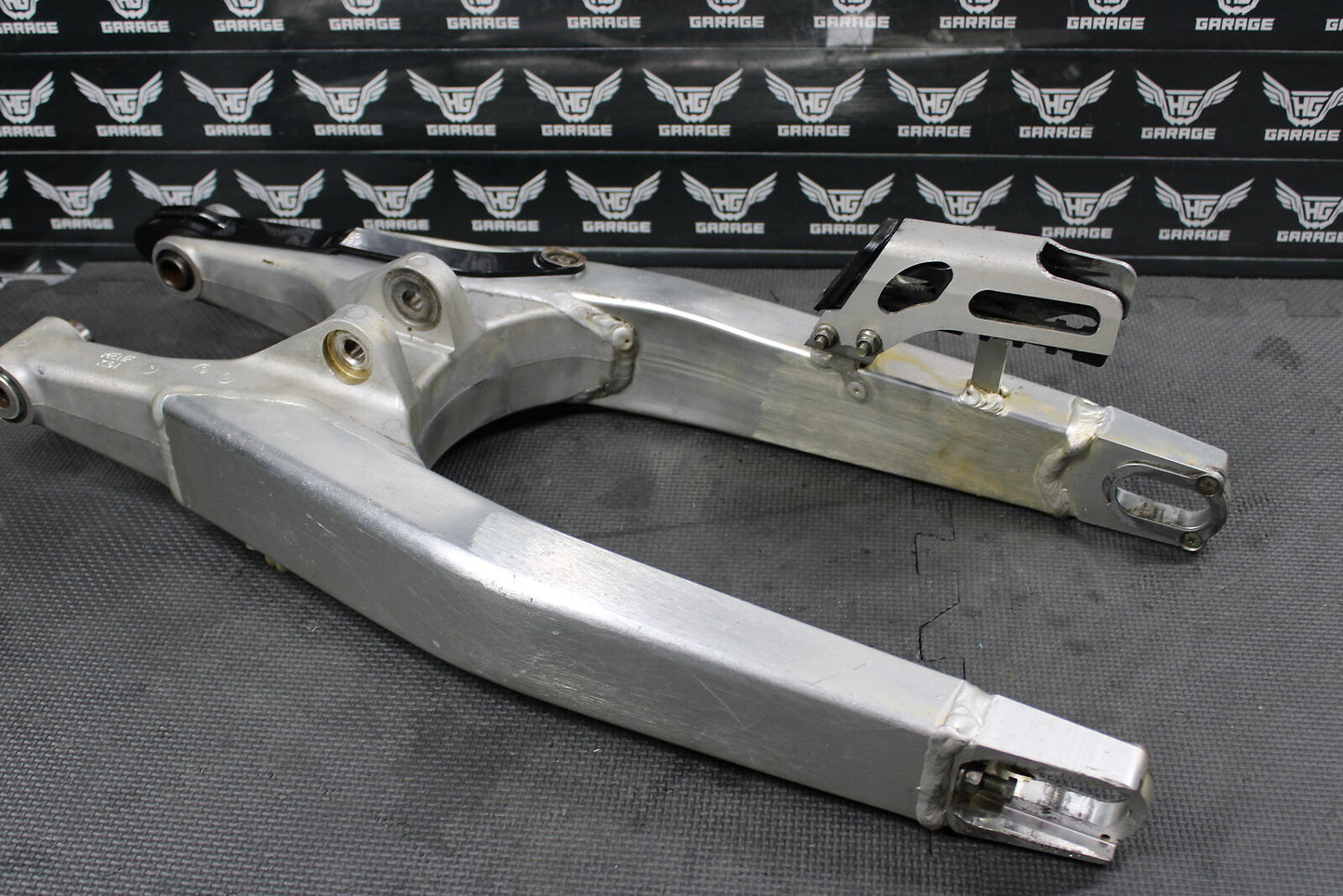 2006 HONDA CRF250R OEM SWINGARM SWING ARM SUSPENSION 52200-KRN-840