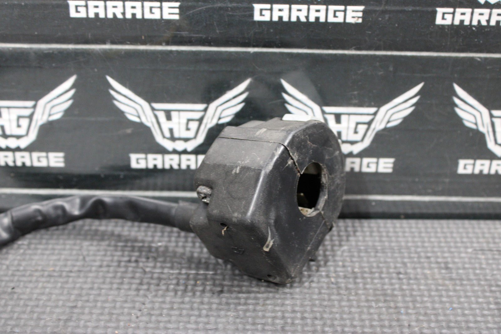 1991 87 - 94 YAMAHA BANSHEE 350 OEM LEFT HANDLEBAR HEADLIGHT ENGINE CUTOFF SWITCH - hggarage