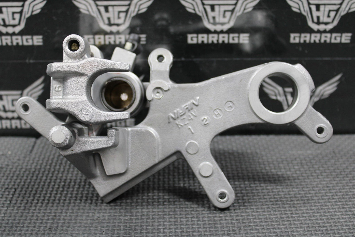 2013 HONDA CRF250R OEM NISSIN REAR BACK BRAKE CALIPER & BRACKET 43150 - KRN - 711 - hggarage