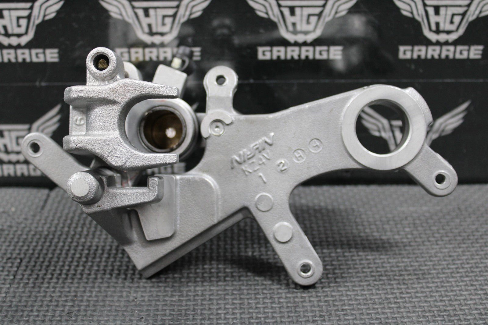 2013 HONDA CRF250R OEM NISSIN REAR BACK BRAKE CALIPER & BRACKET 43150 - KRN - 711 - hggarage