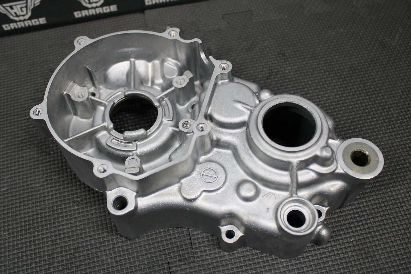 2008 KAWASAKI 08 - 22 KX85 LEFT ENGINE MOTOR CRANKCASE CRANK CASE HALF 14001 - 0737 - hggarage