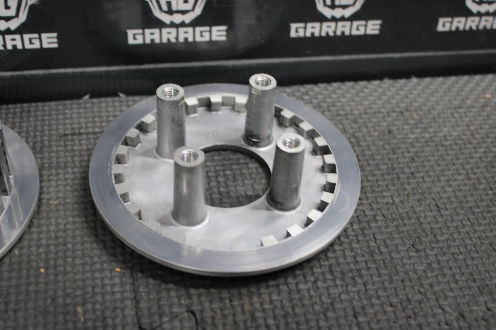 1997 Honda XR200R OEM Complete Clutch W Plates Basket Hub 22100 - 437 - 020 22121 - Kc - hggarage