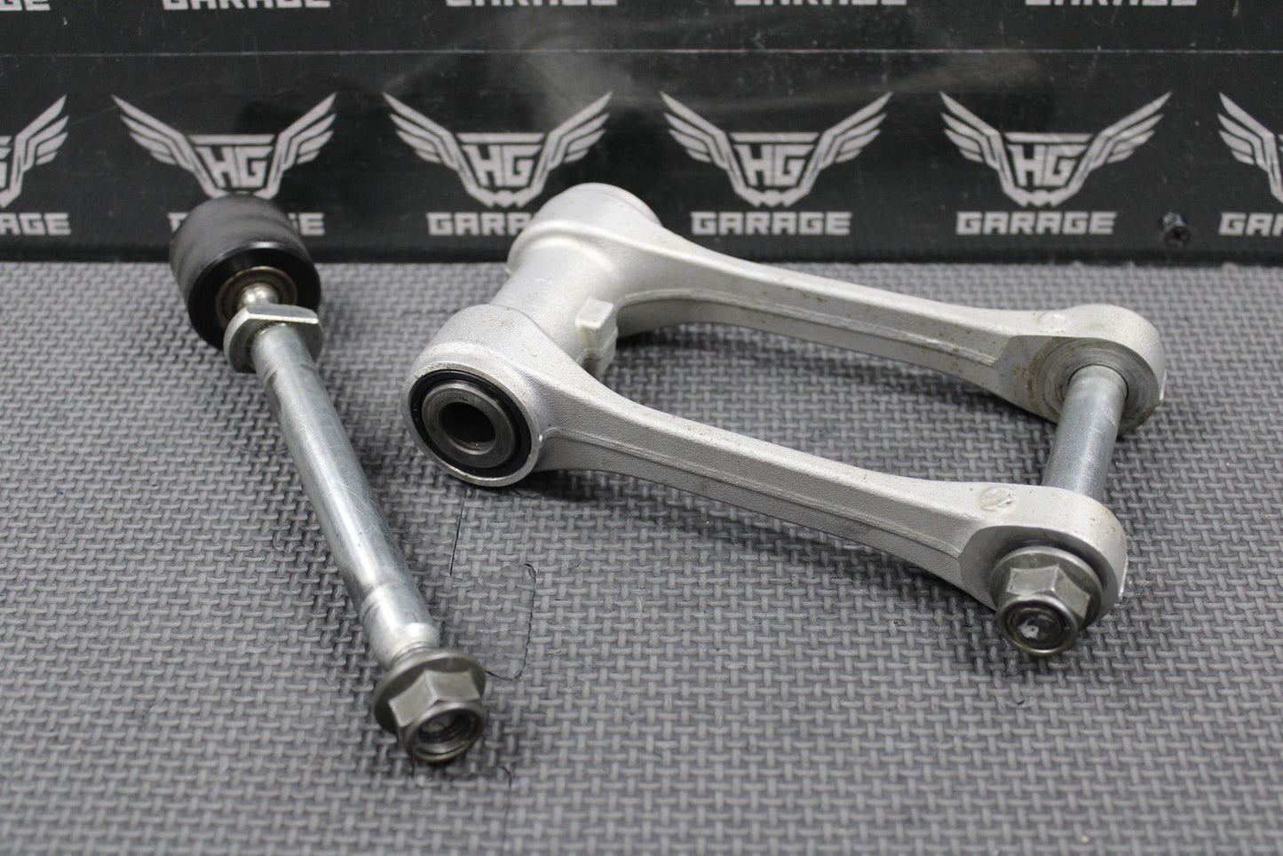 2020 SUZUKI 19 - 25 RMZ250 RMZ450 OEM REAR SHOCK LINKAGE ROD BOLTS 62600 - 37890 - hggarage