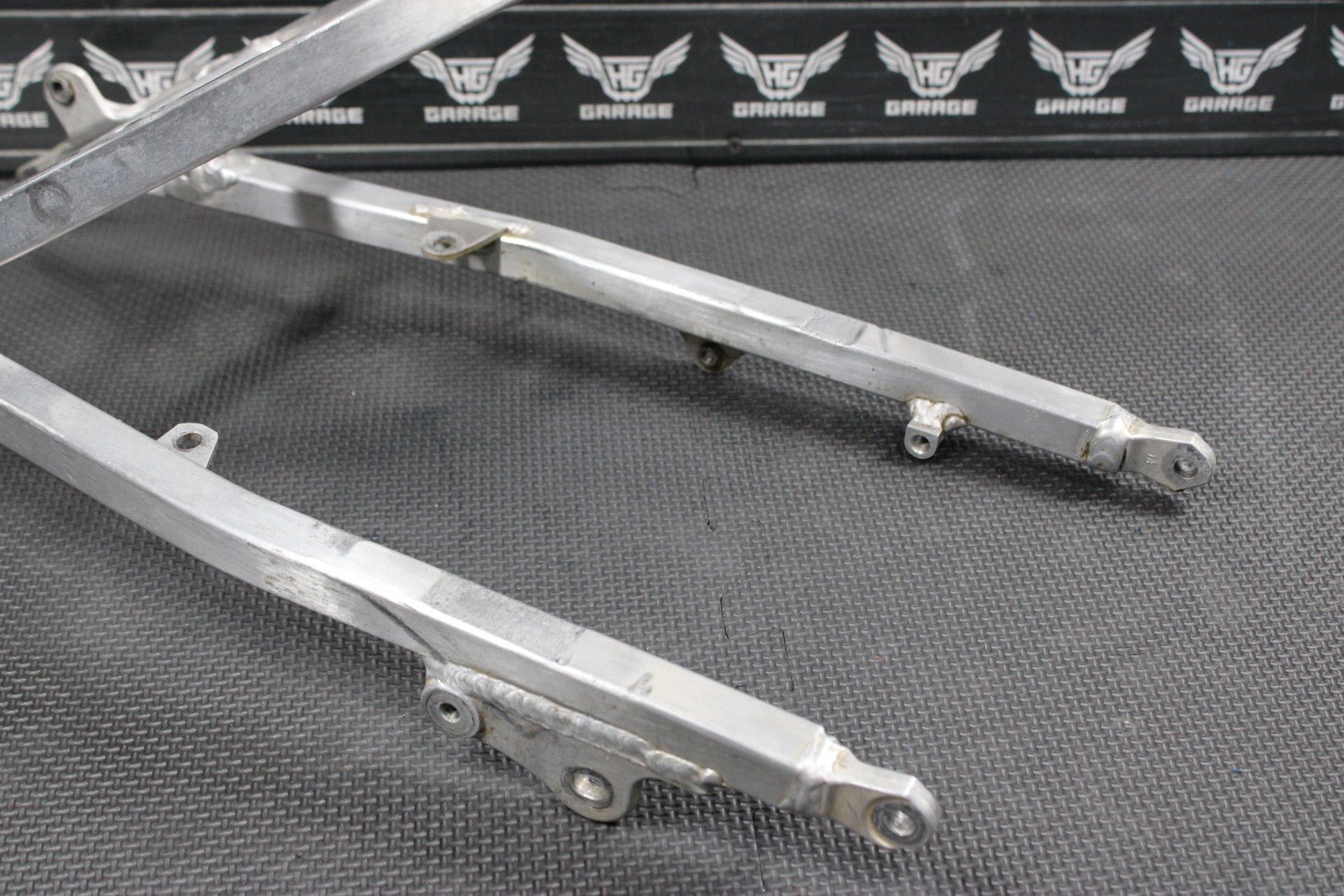 2006 YAMAHA YZ250F YZ450F OEM REAR BACK SUB FRAME SUBFRAME 5XC - 21190 - 90 - 00 - hggarage