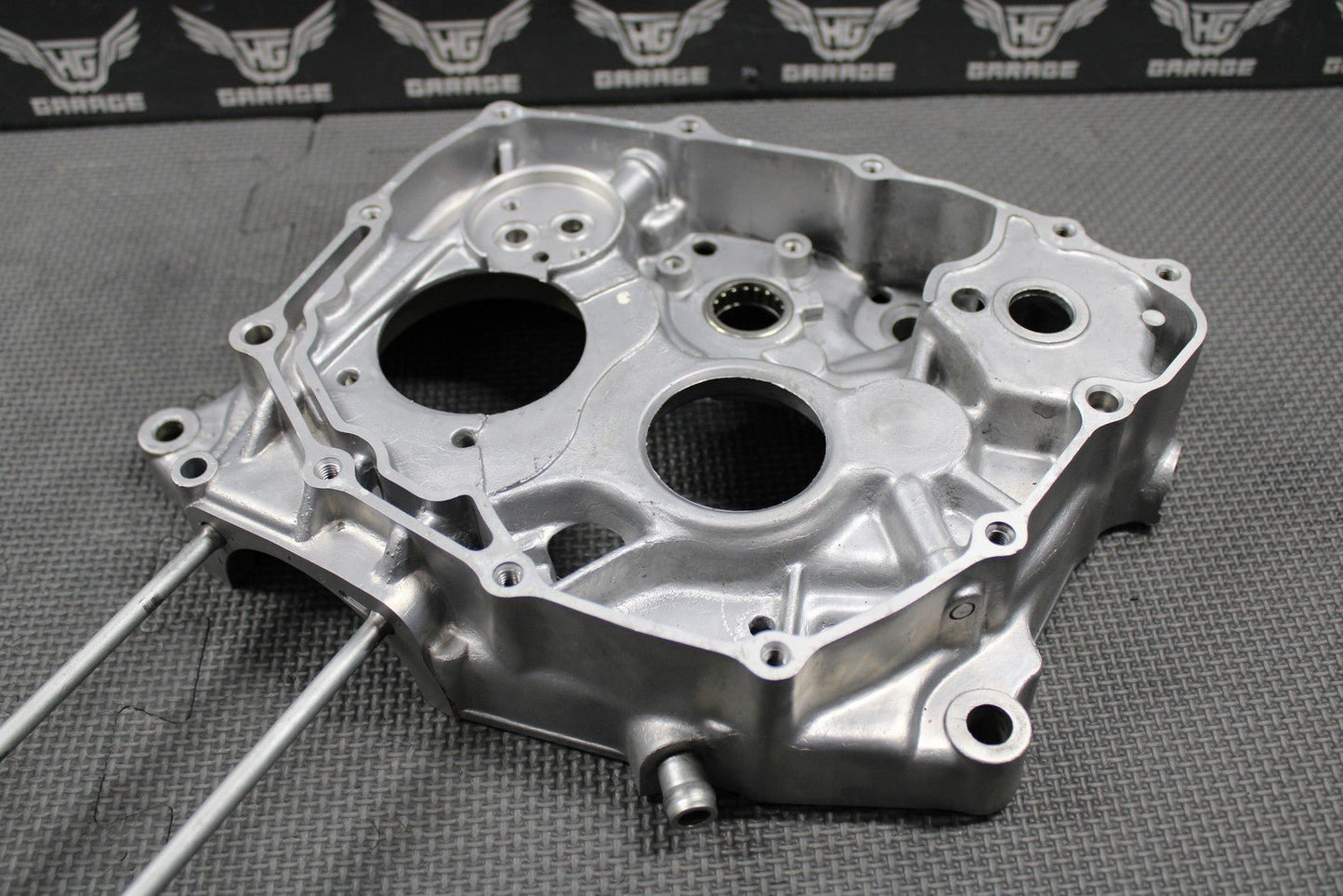 1999 93 - 02 HONDA XR200R OEM RIGHT ENGINE MOTOR CRANKCASE CRANK CASE 11100 - KT0 - 68 - hggarage