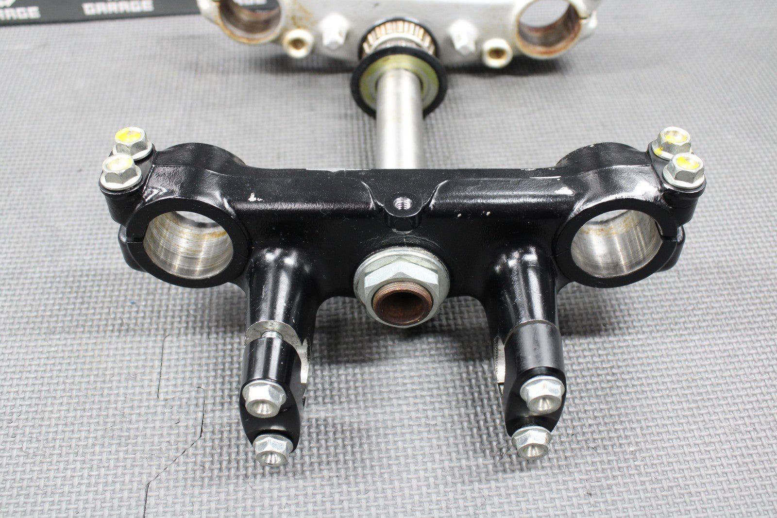 2002 HONDA XR200R 90 - 02 OEM FRONT FORKS LOWER UPPER TRIPLE TREE STEM BAR CLAMP - hggarage