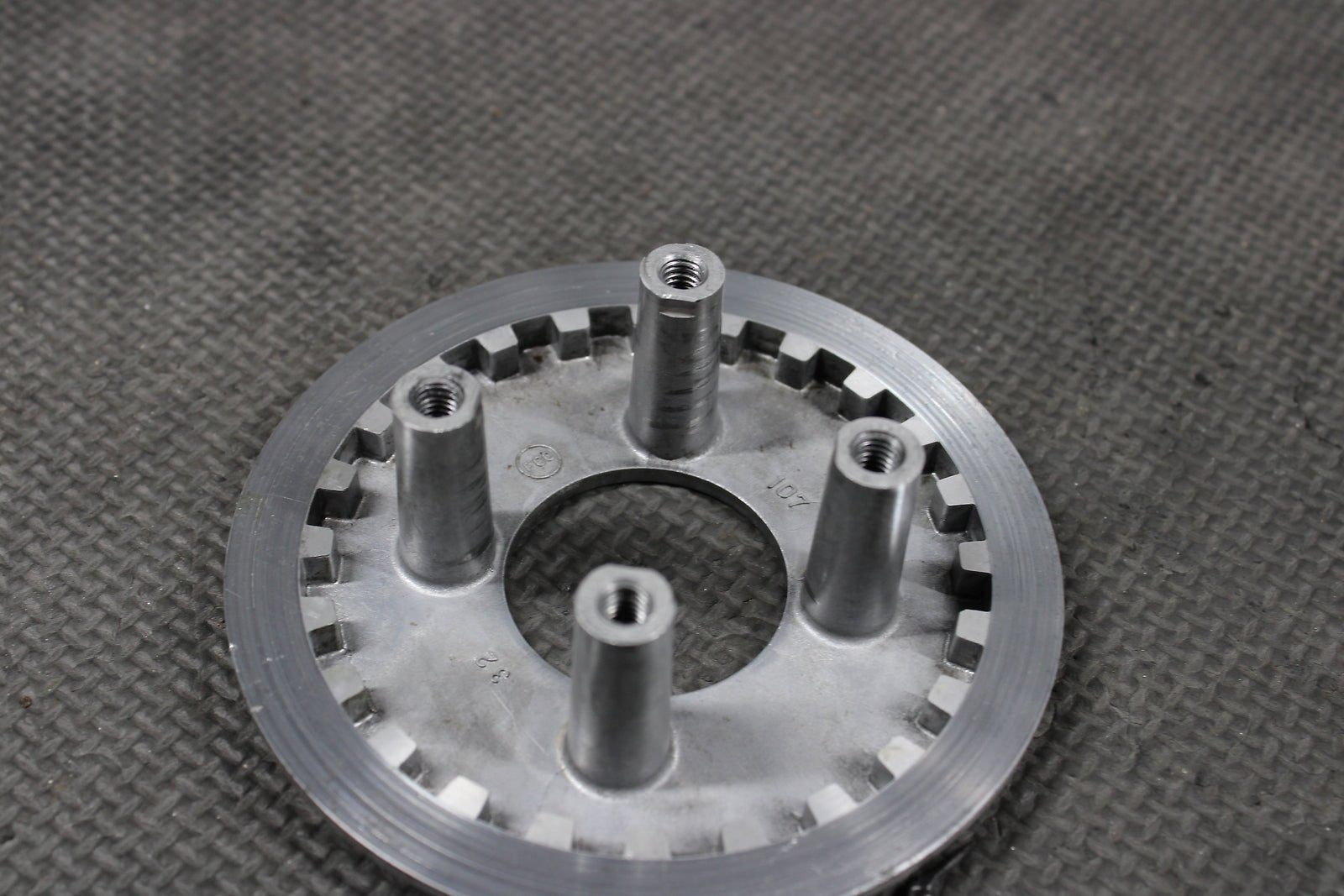 2002 Honda XR200R OEM Complete Clutch W Plates Basket Hub 22100 - 437 - 020 22121 - Kc - hggarage