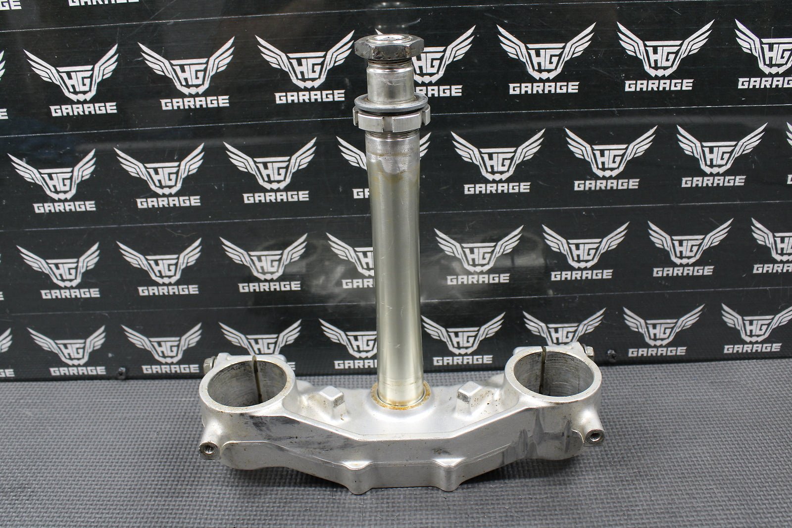 1997 SUZUKI 96 - 98 RM125 RM250 OEM FRONT FORKS CLAMP LOWER TRIPLE TREE STEM - hggarage