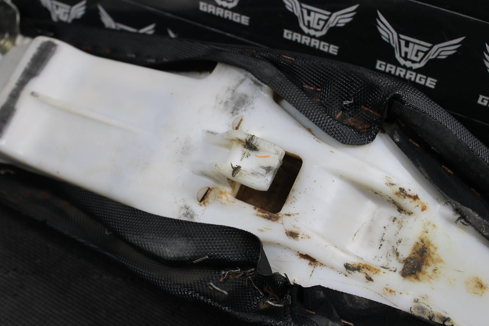 2011 Yamaha 09 - 11 YZ125 YZ250 OEM Seat Saddle 1C3 - 24770 - H2 - 00 - hggarage