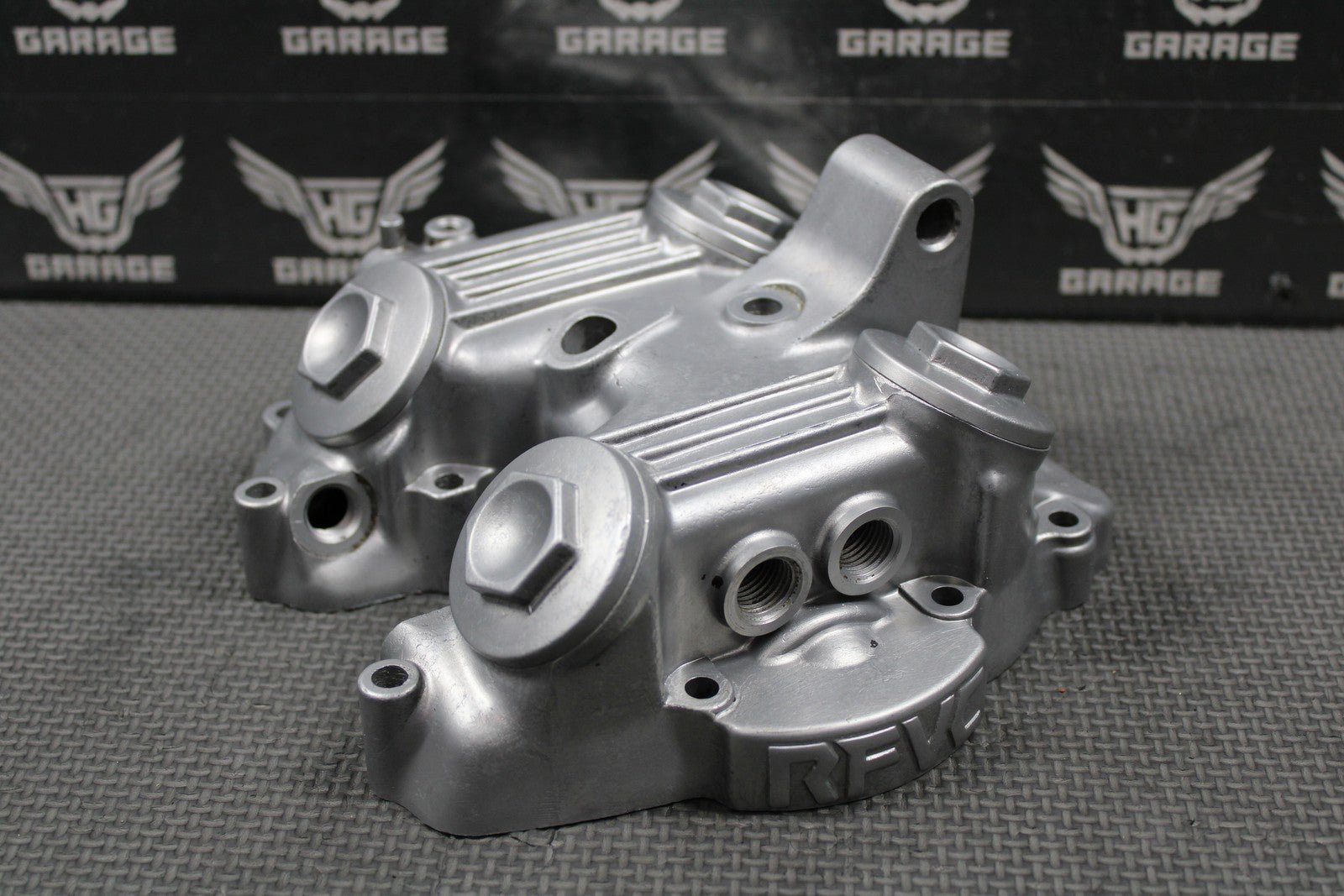 1989 HONDA 88 - 95 XR250R OEM ENGINE CYLINDER HEAD VALVE COVER 12311 - KT1 - 780 NICE! - hggarage