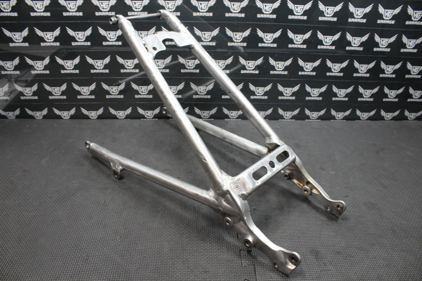 2006 HONDA CRF250R 04 - 06 OEM REAR BACK SUB FRAME SUBFRAME 50200 - KRN - 850 - hggarage