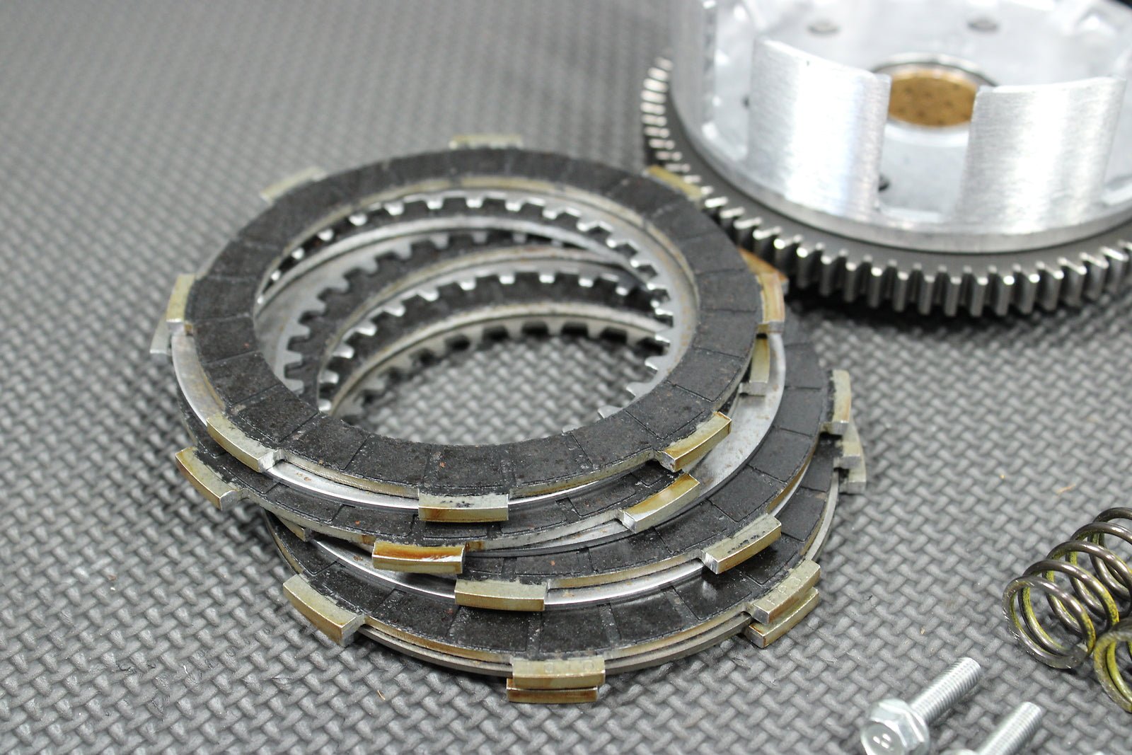 1998 Kawasaki KX60 90 - 03 OEM Complete Clutch W Plates Basket Hub 13087 - 10 - hggarage