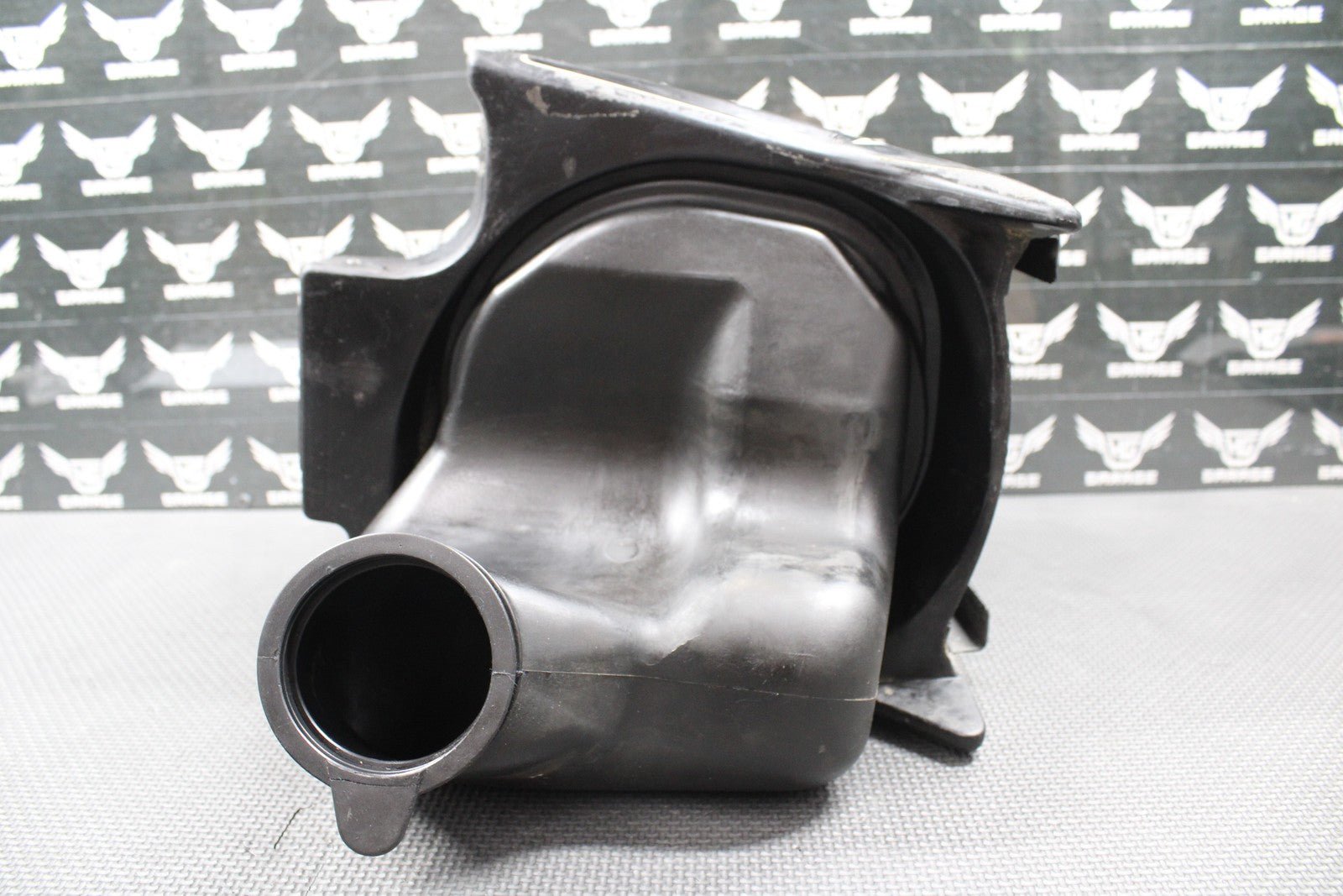 1999 SUZUKI RM125 MODEL X OEM AIRBOX AIR CLEANER FILTER BOX INTAKE 13700 - 36E01 - hggarage