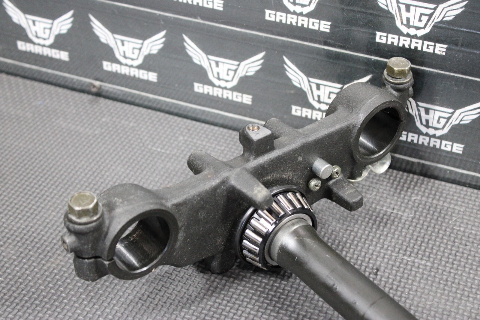2005 SUZUKI DR200SE OEM FRONT FORKS LOWER UPPER TRIPLE TREE STEM CLAMP NICE! - hggarage