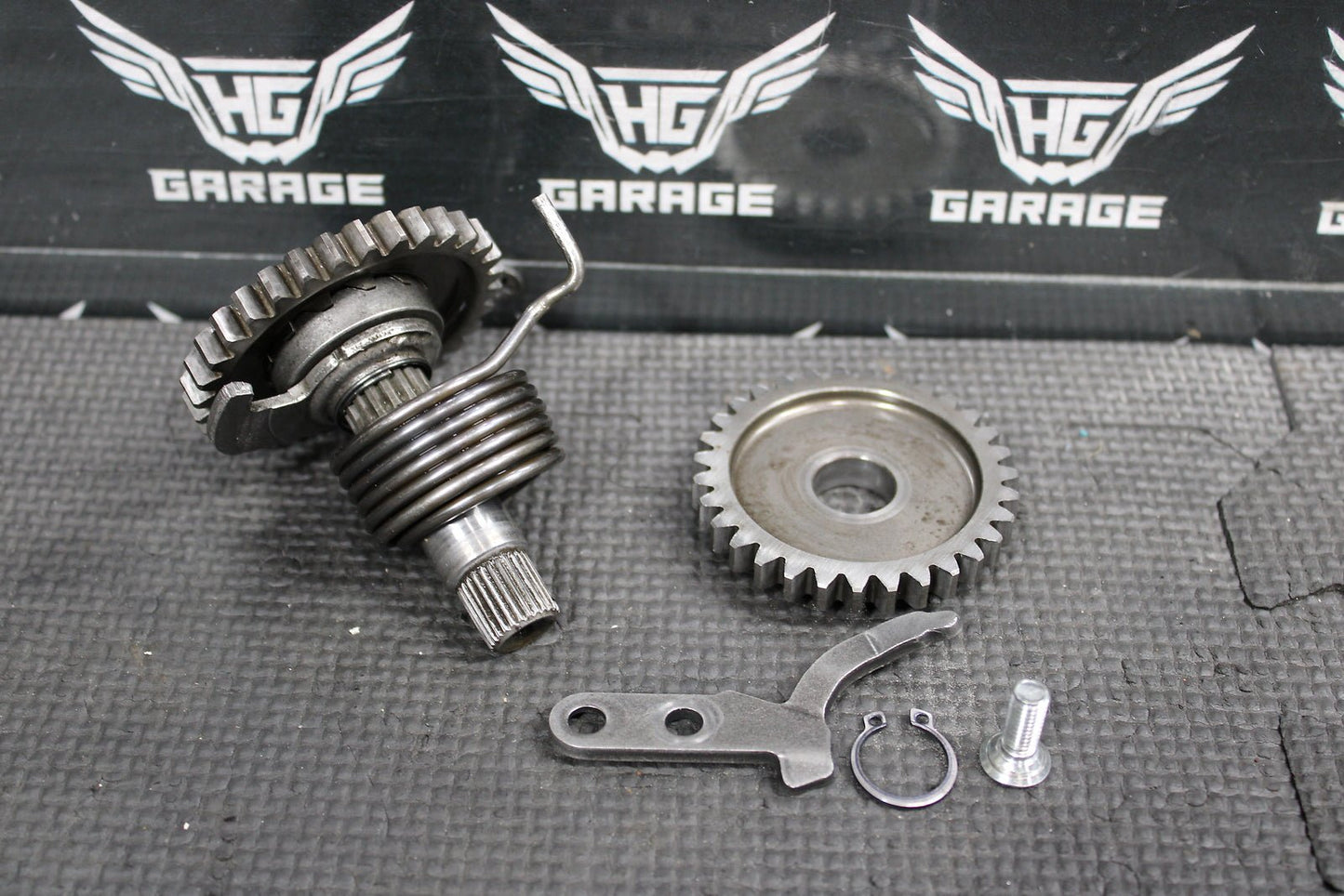 2007 KAWASAKI KX85 OEM KICKSTART KICK START SHAFT W IDLER GEAR 13066 - 1097 59051 - hggarage