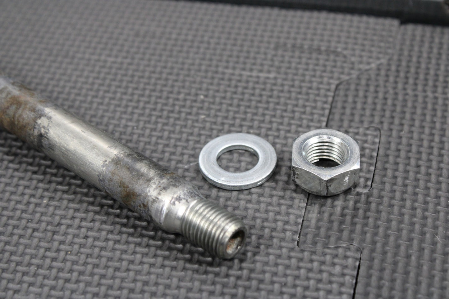2019 HONDA CRF450RX CRF450R OEM REAR BACK SWINGARM BOLT SUSPENSION PIVOT AXLE - hggarage