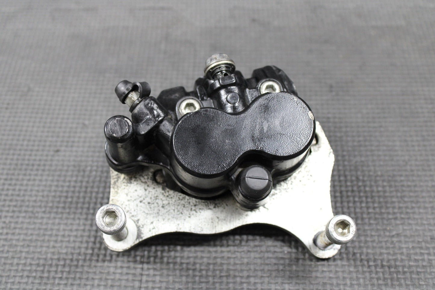 2009 2010 KAWASAKI KLX250SF OEM FRONT BRAKE CALIPER & BRACKET 43080 - 0064 - 25S - hggarage