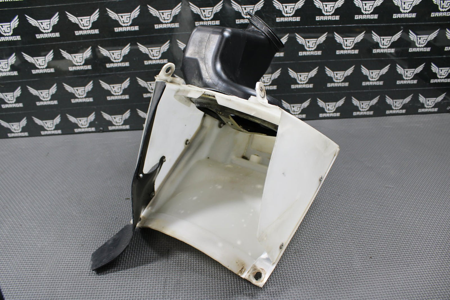 1998 1999 HONDA CR125R OEM AIRBOX AIR CLEANER CASE FILTER BOX INTAKE BOOT NICE! - hggarage