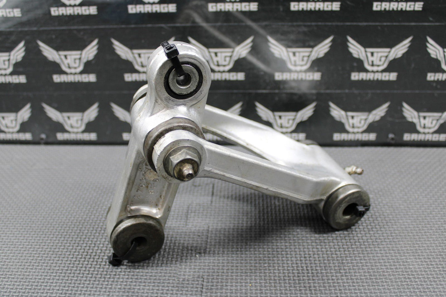 1995 89 - 98 SUZUKI RMX250 OEM REAR SHOCK LINKAGE CUSHION LEVER SET 62601 - 27811 - hggarage