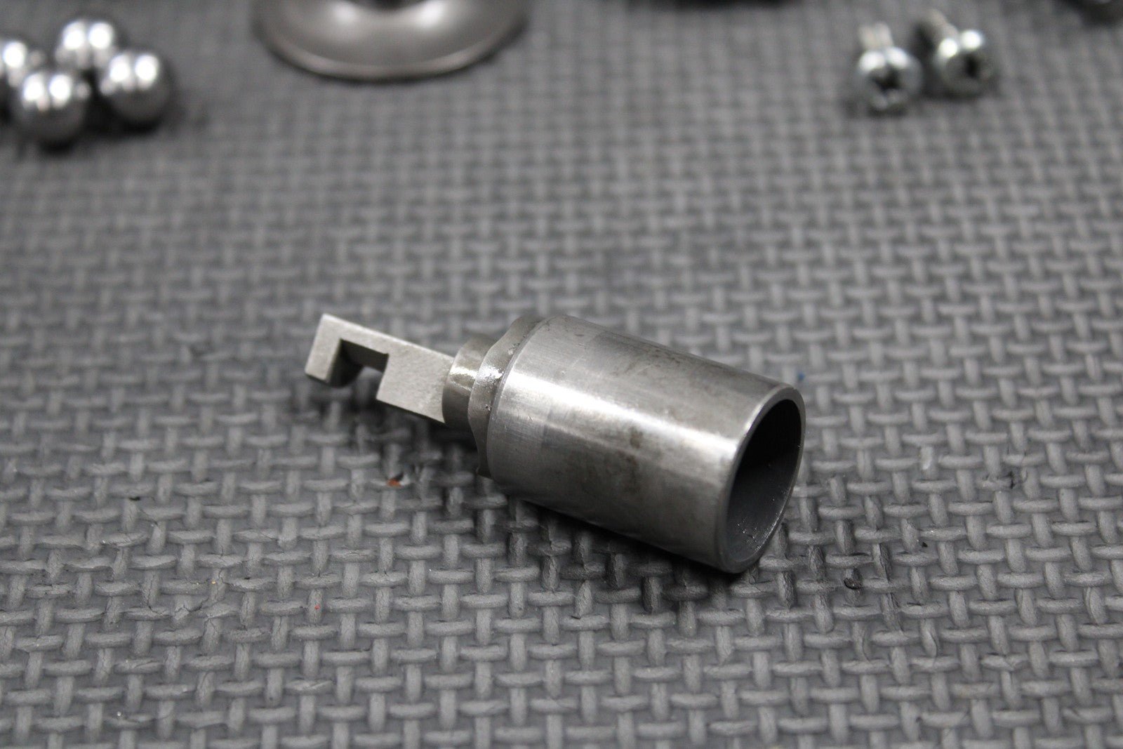 1988 HONDA CR250R OEM EXHAUST VALVE GOVERNOR PLATE RELEASE SPRING HOLDER PARTS - hggarage