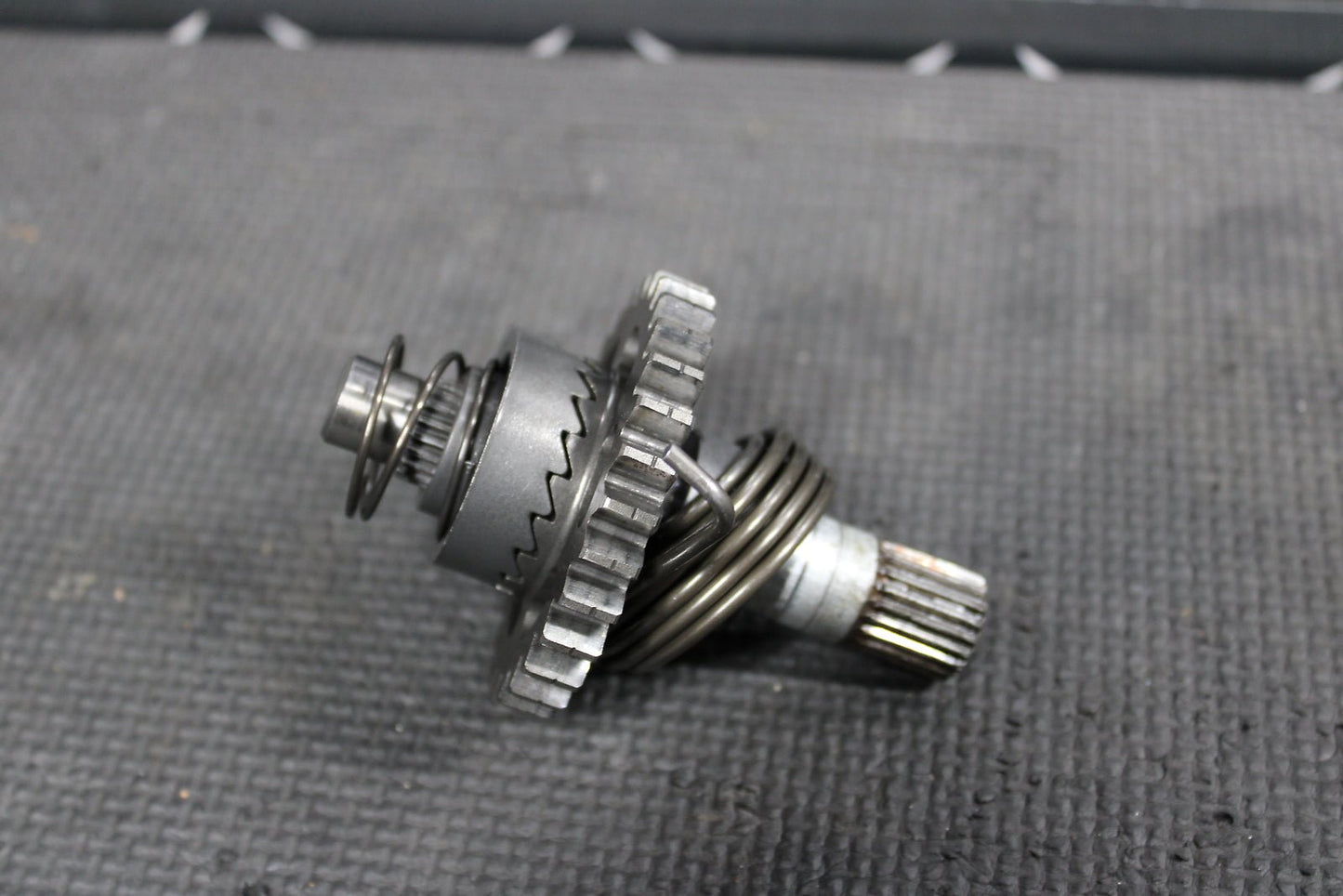 2000 HONDA CR125R OEM KICKSTART KICK START SHAFT W IDLER GEAR 28210 - KS6 - 700 - hggarage