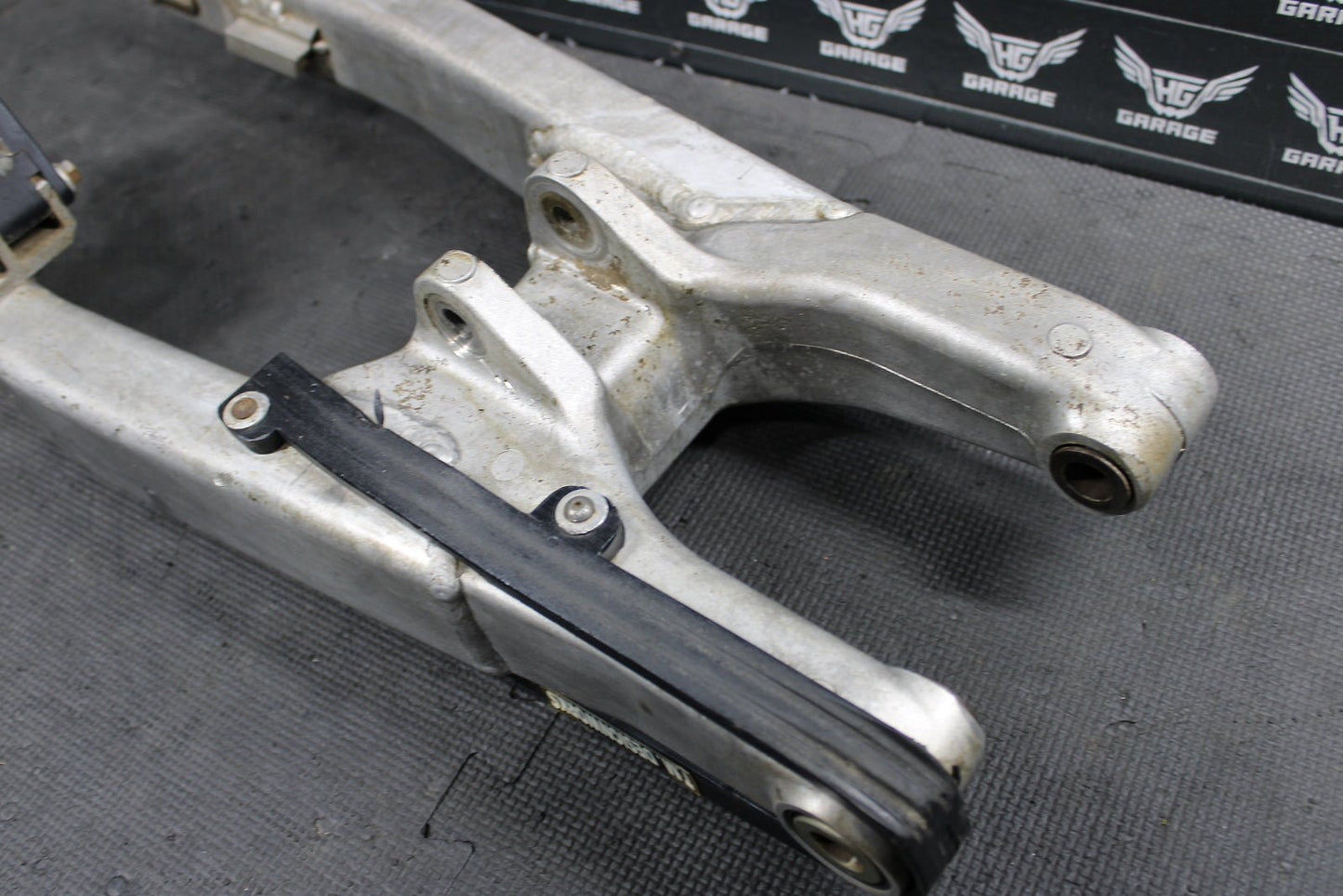 2007 KAWASAKI KLX450R KX450F OEM SWINGARM SWING ARM SUSPENSIION ASSEMBLY - hggarage