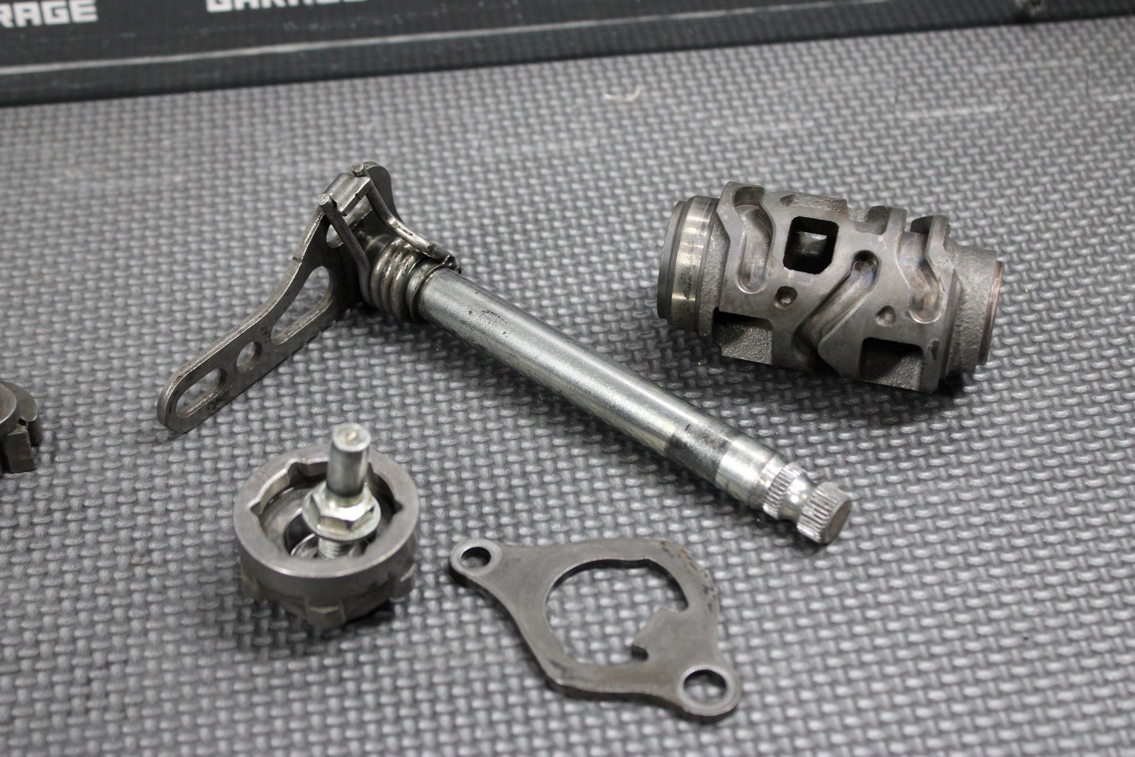 2014 KAWASAKI 14 - 16 KX250F OEM ENGINE TRANSMISSION SHIFT FORKS DRUM GEARBOX DRUM - hggarage