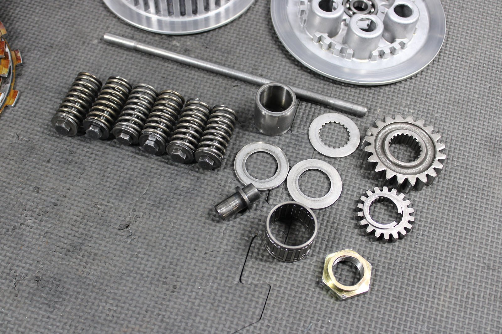 1991 Kawasaki KDX250 OEM Complete Clutch W Plates Basket Hub - hggarage