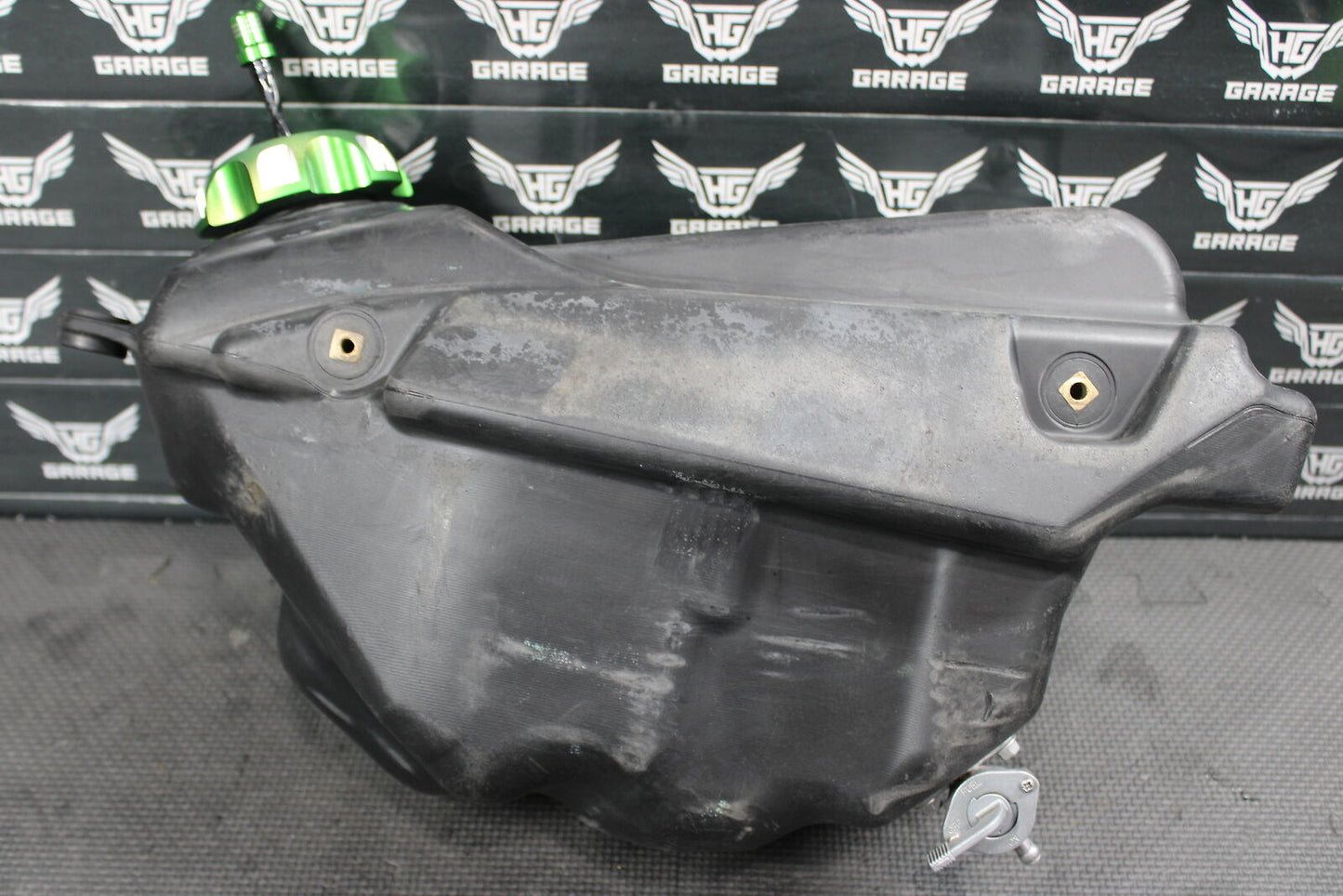 2003 KAWASAKI KX125 KX250 OEM GAS FUEL TANK CELL PETROL RESERVOIR 51001-1679-6Z