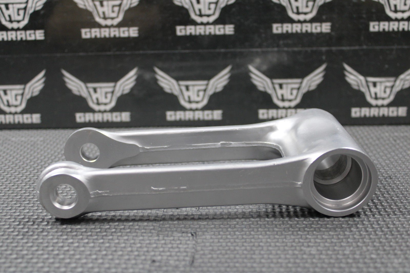 2001 95 - 01 HONDA CR500R OEM REAR SHOCK SWINGARM LINKAGE ROD 52475 - MAC - 680 MINT! - hggarage