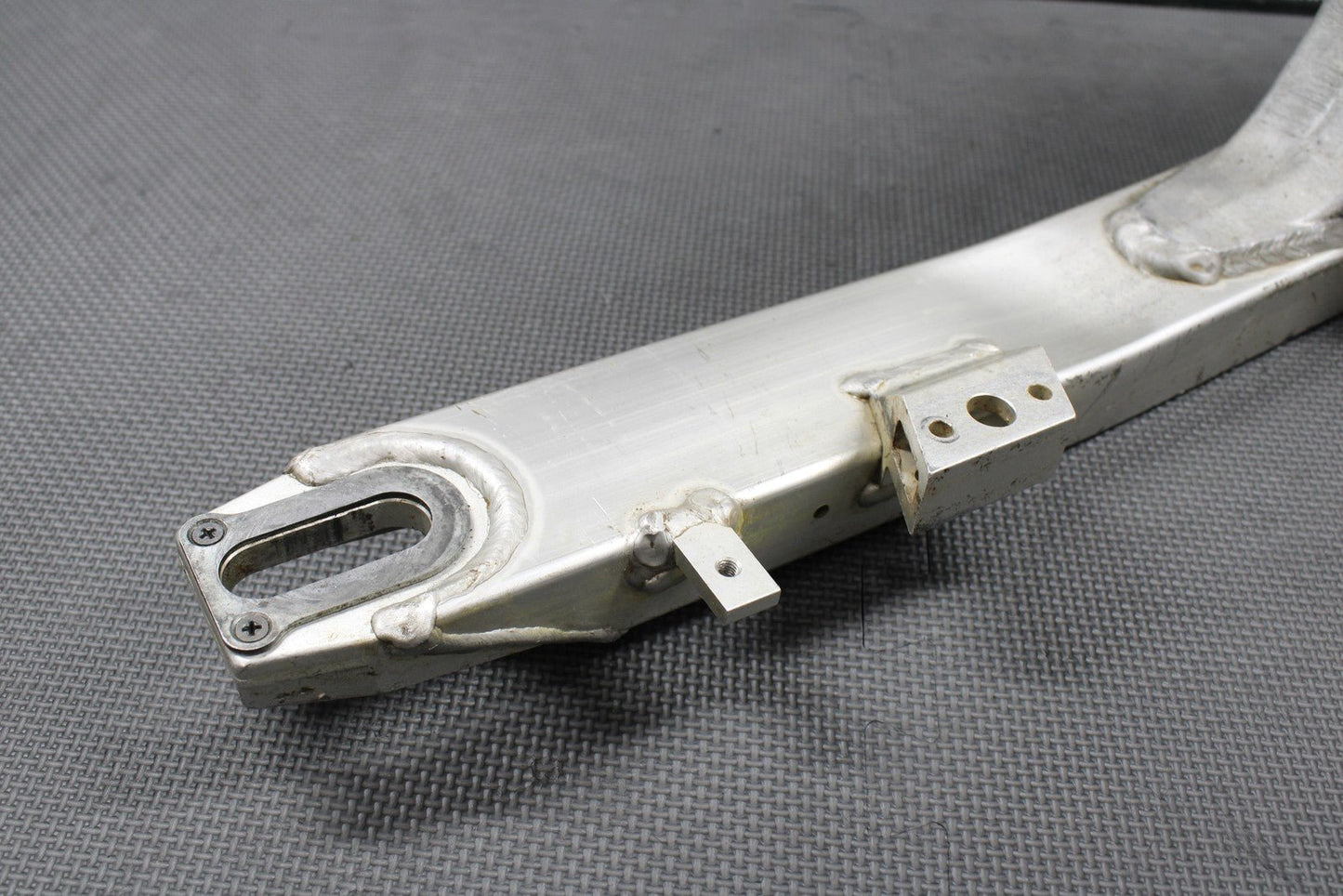 1999 SUZUKI RM125 RM250 MODEL X OEM SWINGARM SWING ARM SUSPENSION 61000 - 37E10 - hggarage