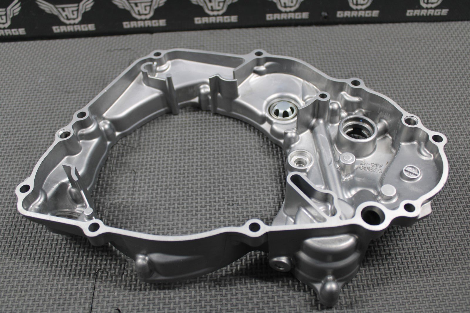 2020 YAMAHA 19 - 22 YZ250F OEM RIGHT CASE INNER CLUTCH COVER B7B - 15431 - 00 - 00 GOOD! - hggarage