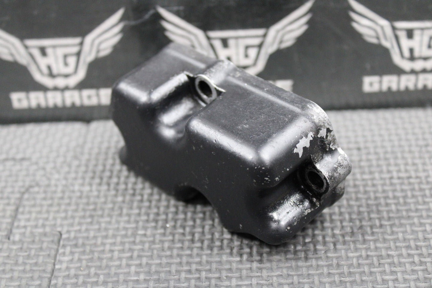 1987 1988 HONDA CR125R OEM ATAC EXHAUST MANIFOLD SUB CHAMBER COVER 18331 - KS6 - 700 - hggarage