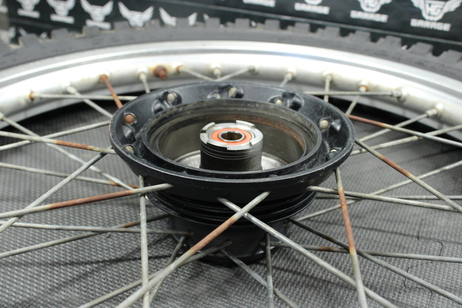 2002 Honda XR200R OEM 21" D.i.d Front Wheel Rim Hub Assembly 44650 - KT0 - 306 - hggarage