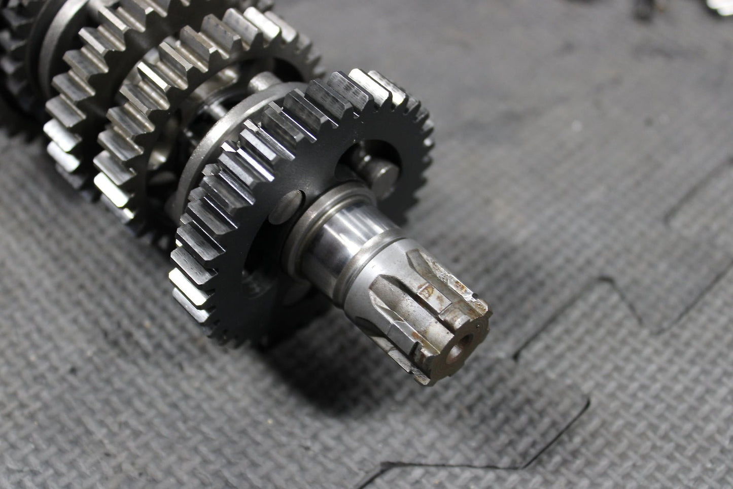2000 Kawasaki KX65 OEM Engine Transmission Tranny Assembly Gears - hggarage