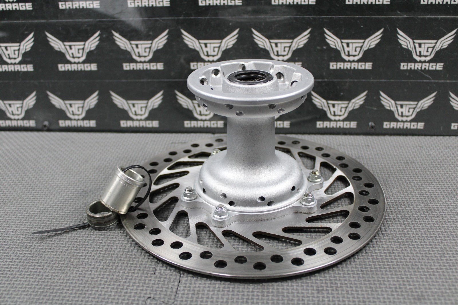 1995 HONDA 95 - 97 CR500R 95 - 96 CR250R OEM FRONT WHEEL RIM HUB ROTOR 44601 - MAC - 680 - hggarage