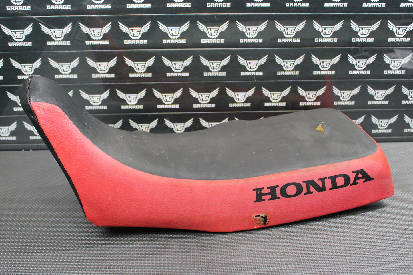 2002 HONDA XR200R 93-02 OEM SEAT SADDLE 77200-KT0-A50ZA