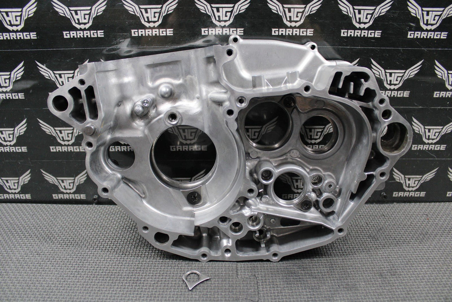 2022 KAWASAKI 19 - 22 KX450 KX450SR OEM RIGHT CRANKCASE CRANK CASE 14101 - 0018 GOOD - hggarage